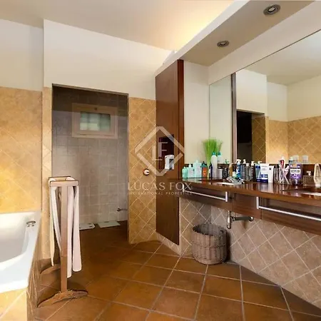 Beautiful House With Sea View Near Barcelona Villa *