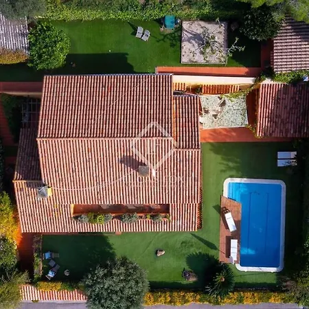 Beautiful House With Sea View Near Barcelona Villa